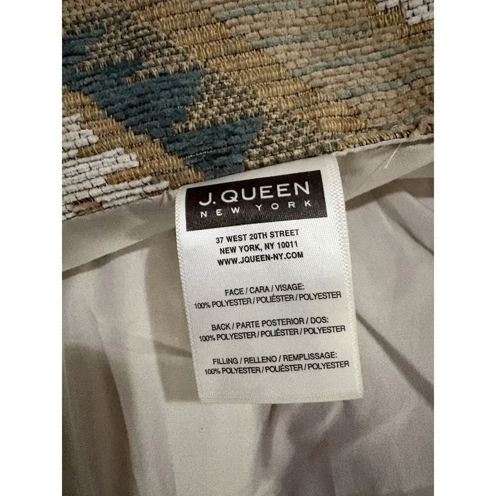 J. Queen New York Blanket King Size with Pillow Shams Set